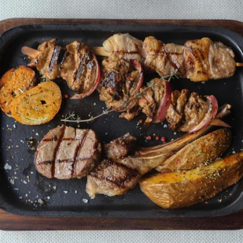La'Lus mixed grill