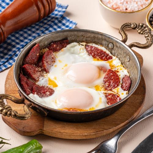 Eggs with Sucuk
