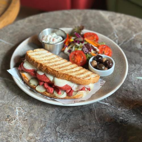 AYVALIK TOAST