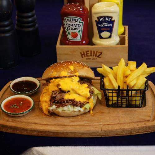 GOGGA BURGER