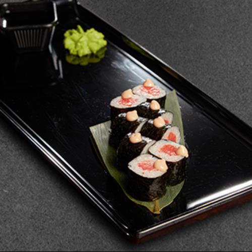 Salmon maki