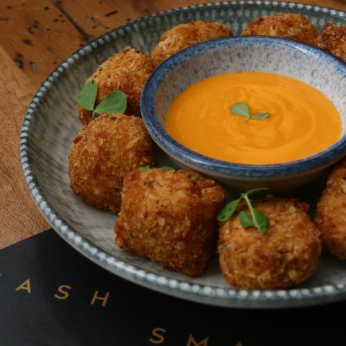 Mac and Cheese Ball
