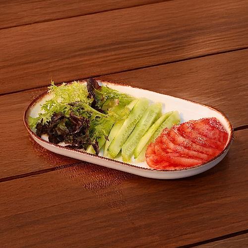 Tomato and cucumber söğüş
