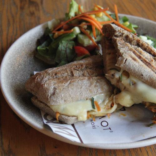 Vegetable Toast with kaşar cheese