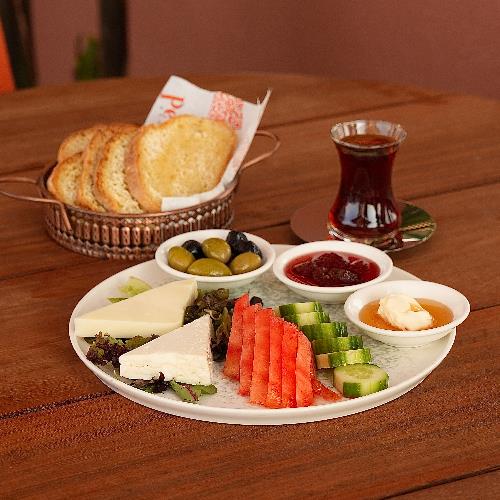 Breakfast plate (single serving)
