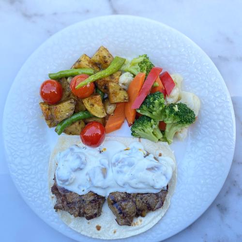 Beef tenderloin with mushroom sauce