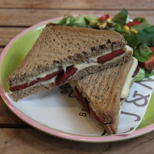 SUCUKLU With kaşar cheese TOST
