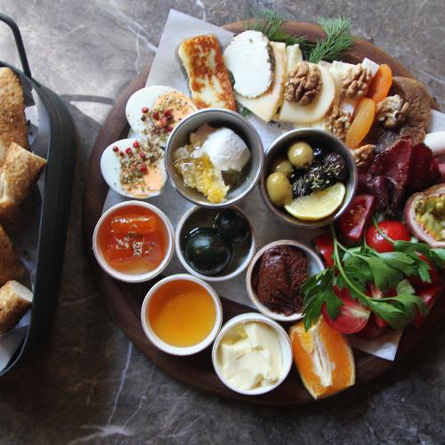 BERGAMOT Village Breakfast