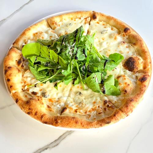 Quattro Formaggi Pizza