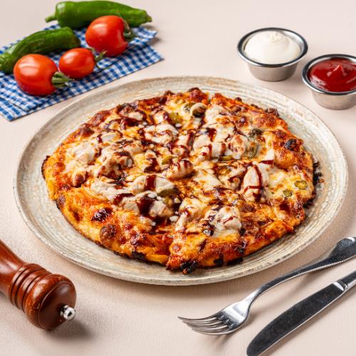Pizza with Barbecue Sauce