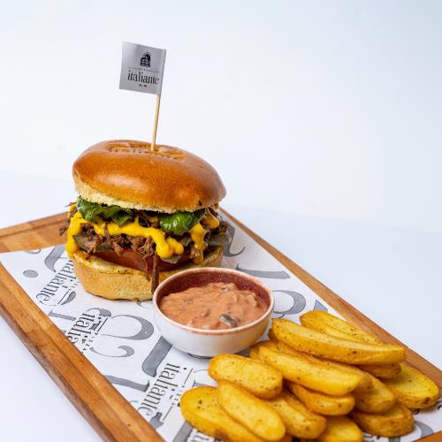 Cheddar Pulled Burger