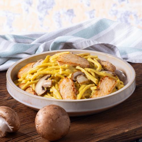 Curry Creamy Erişte noodles