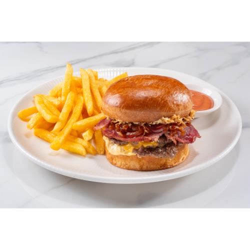 Smash Burger with Beef Bacon (120 g)
