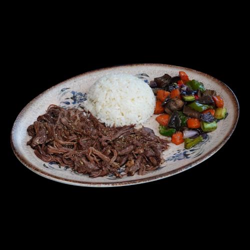 Beef tandır with rice pilaf and ratatouille vegetables