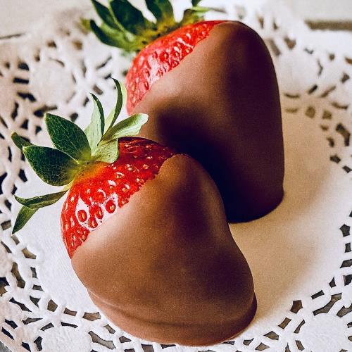 Chocolate-covered strawberry