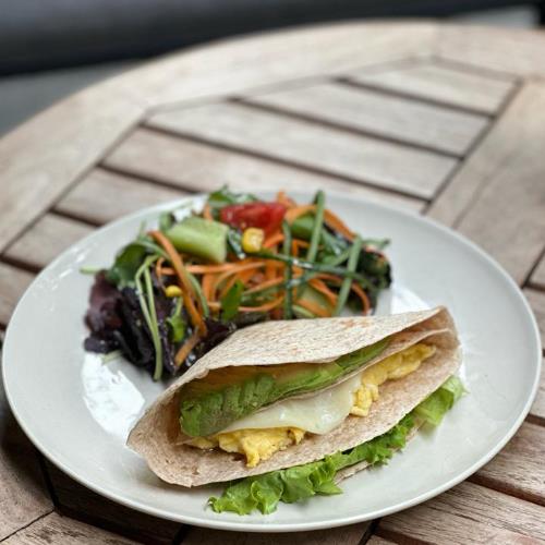 Egg Avocadolu Tortilla Sandwich