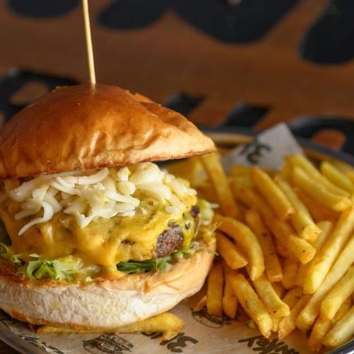 Gouda Garlic Burger