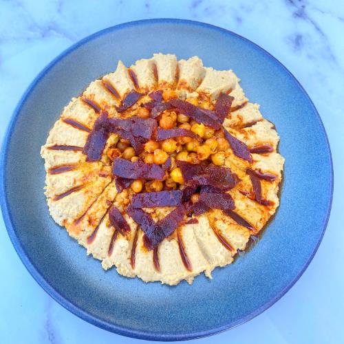 Hummus with pastırma
