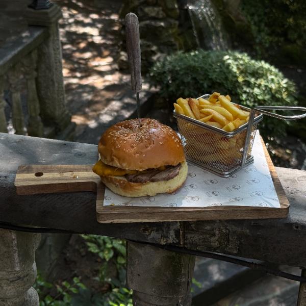 Yalı Burger