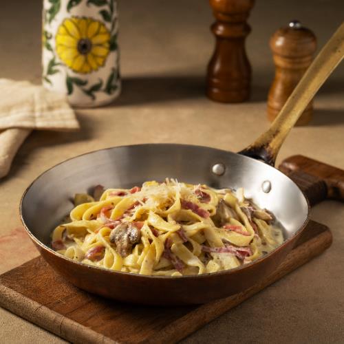 Fettuccine Alfredo