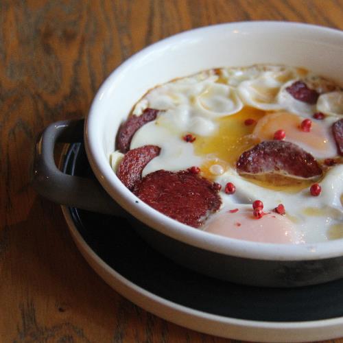 Eggs with sucuk