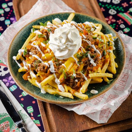 PAPAS CON CARNE BIRRIA