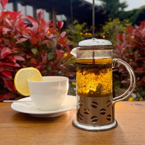 Mint and lemon tea