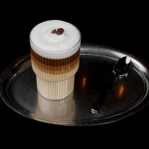 Latte macchiato