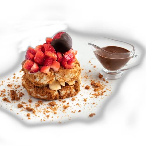 Caramelized Biscuit Layer Cake with Ice Cream