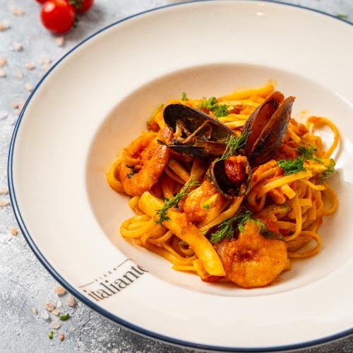 Seafood linguine