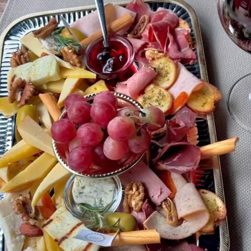 Premium wine platter