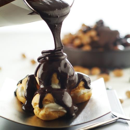 White Chocolate Profiterole