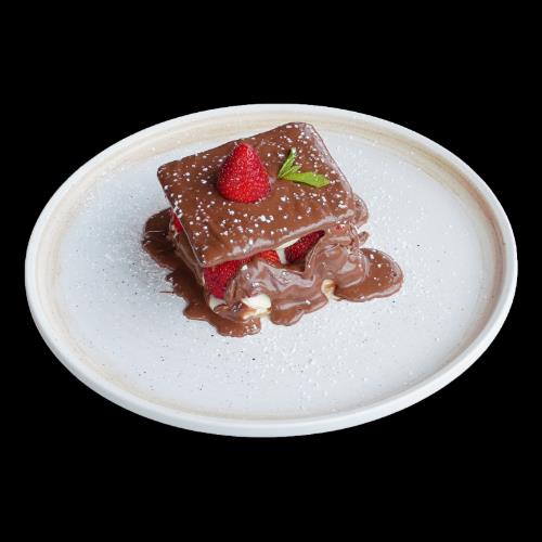 Strawberry crispy Napoleon