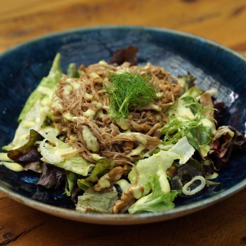 Turkey Tandır Salad