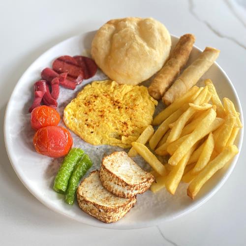 Hot Breakfast plate (For one person)
