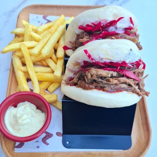 Pulled Meat Bun