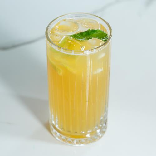 Peach lemonade