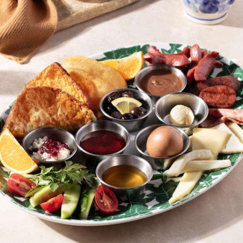 Breakfast plate