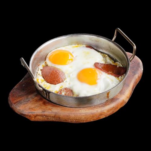 Eggs with sucuk