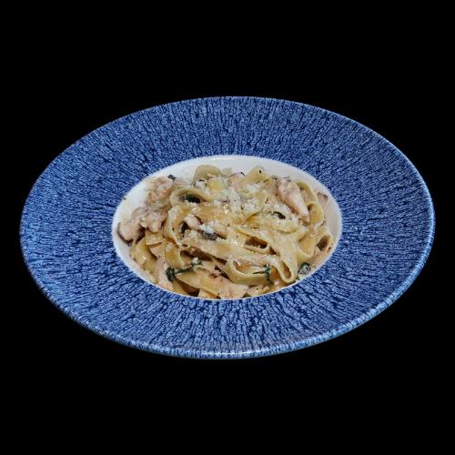 Fettuccine Alfredo