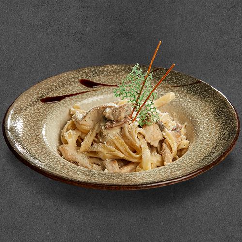 Chicken and mushroom fettuccine