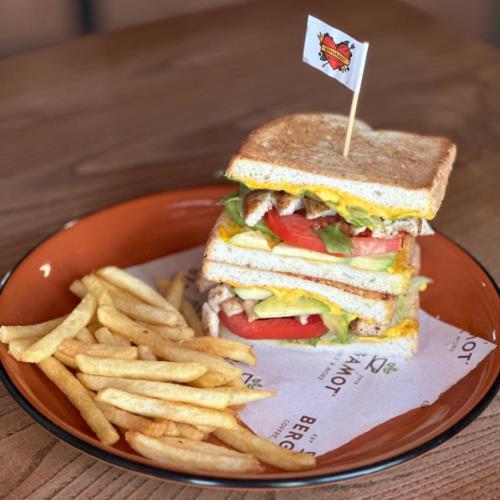 AVOCADO CHICKEN CLUB Sandwich