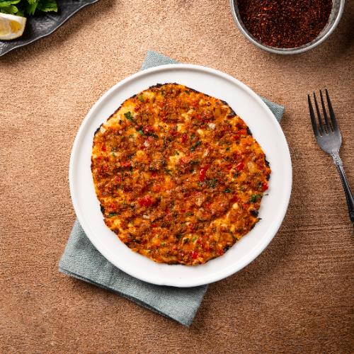 Plate-Bottom Lahmacun