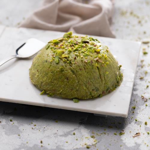 Pistachio Semolina Halva with Ice Cream