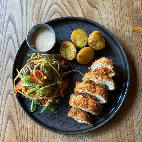 Vegetable Crispy chicken Sarma