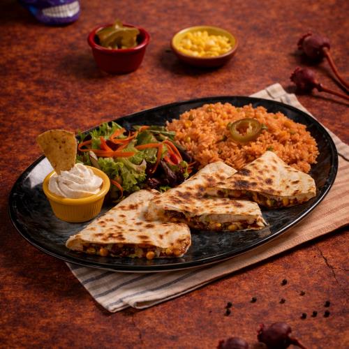 QUESADILLAS POPULARES (Chicken)