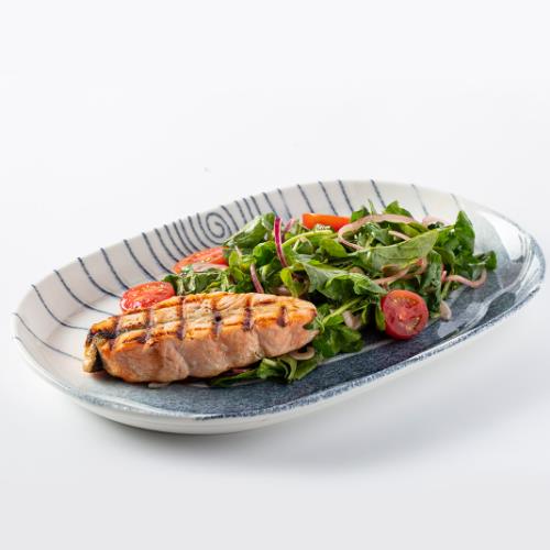 Grilled Salmon Salad