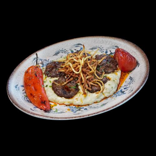 Meatballs with eggplant beğendi