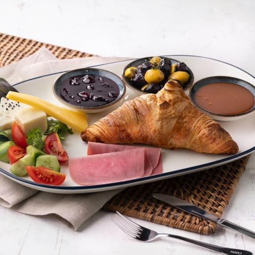 Croissant Breakfast
